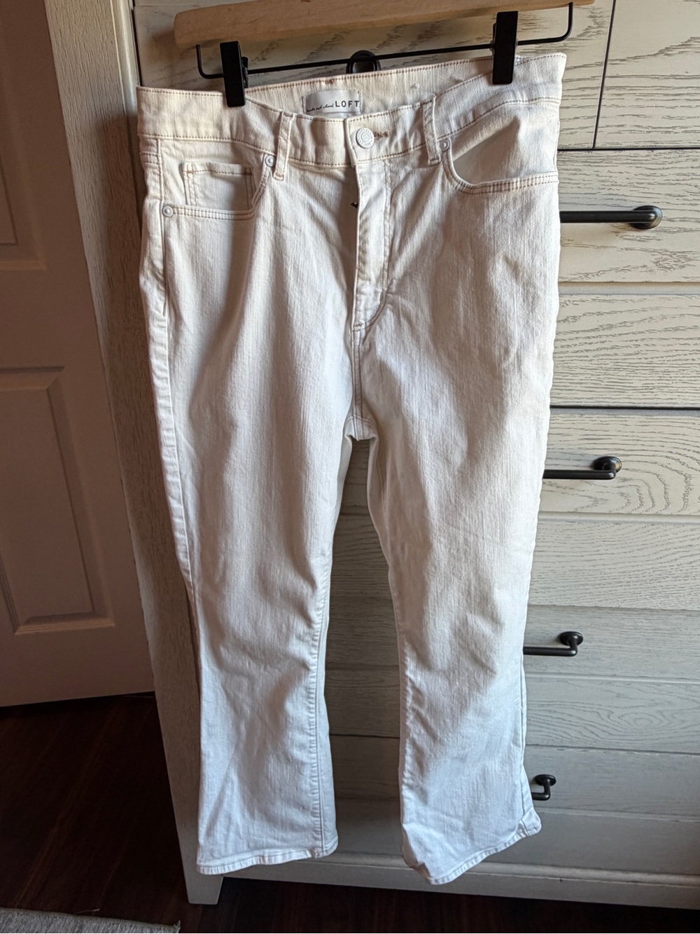 LOFT Off White Straight-Leg  Kick Crop Women’s Jeans